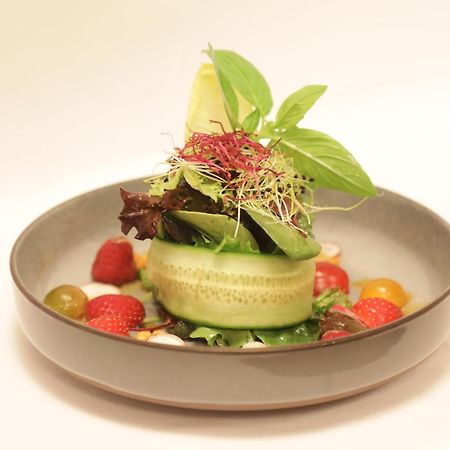 Hotel-Restaurant Le Mont Paisible, 克莱恩 蒙塔纳 外观 照片