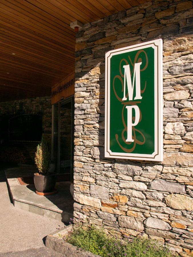 Hotel-Restaurant Le Mont Paisible, 克莱恩 蒙塔纳 外观 照片
