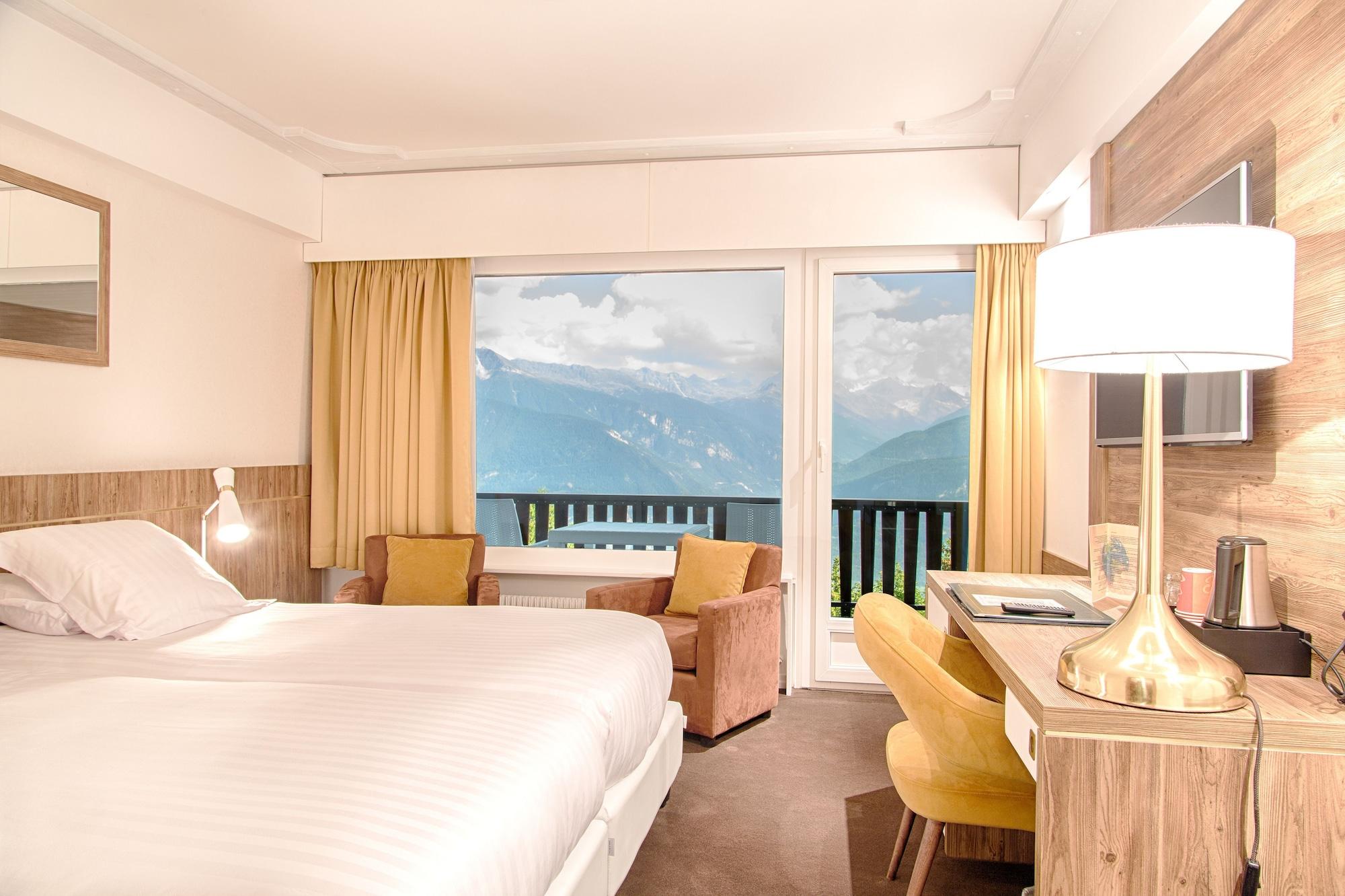 Hotel-Restaurant Le Mont Paisible, 克莱恩 蒙塔纳 外观 照片