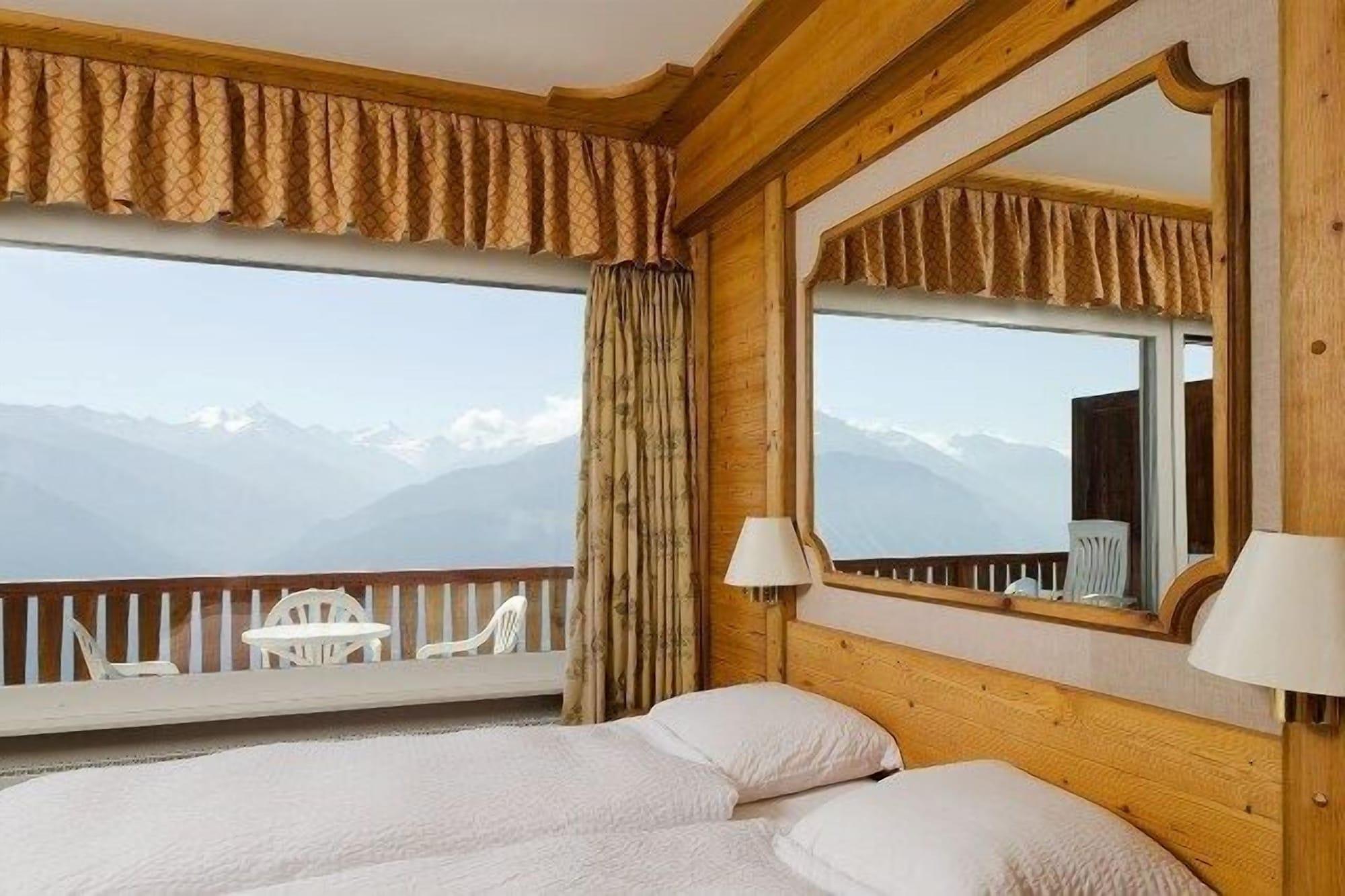 Hotel-Restaurant Le Mont Paisible, 克莱恩 蒙塔纳 外观 照片