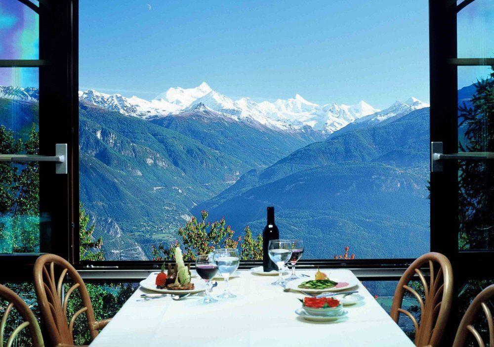Hotel-Restaurant Le Mont Paisible, 克莱恩 蒙塔纳 外观 照片