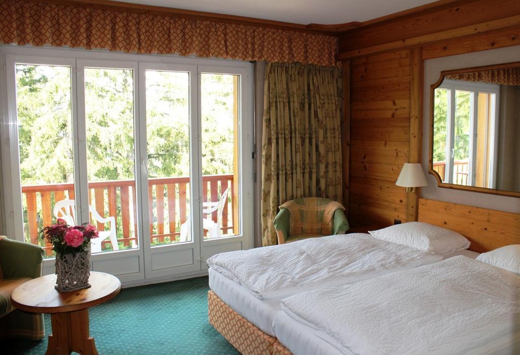 Hotel-Restaurant Le Mont Paisible, 克莱恩 蒙塔纳 客房 照片